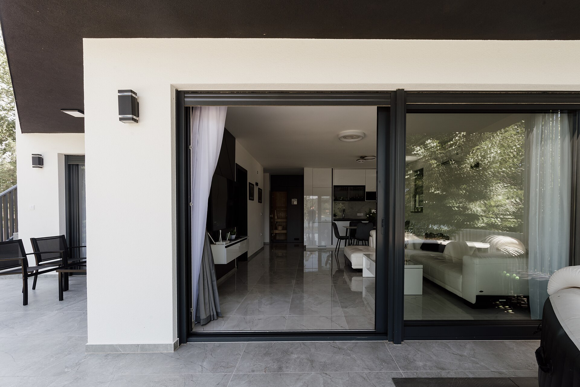 Premium Sliding Door